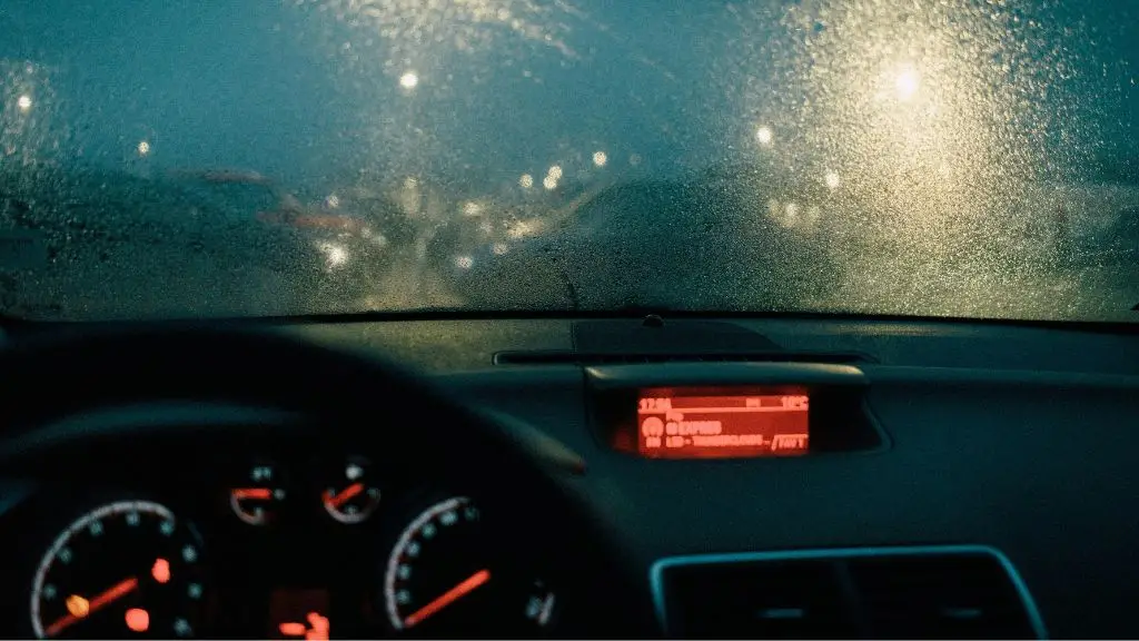 Prepara tu vehículo para la lluvia, el frío y la bajada de temperaturas con esta checklist de otoño